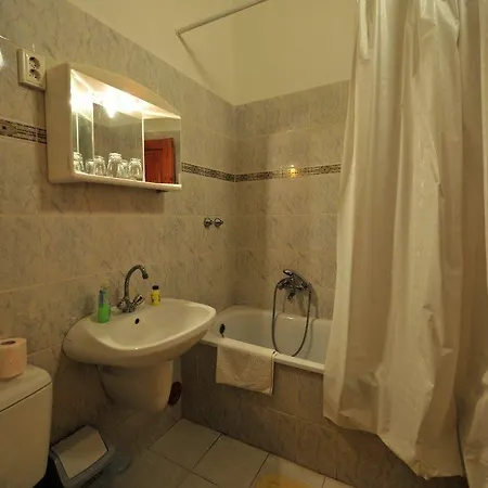 Bed & Breakfast Kastely Misefa