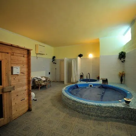 Bed & Breakfast Kastely 3*