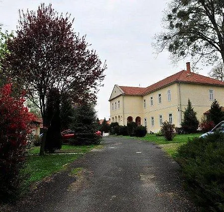 Kastely Bed & Breakfast 3*