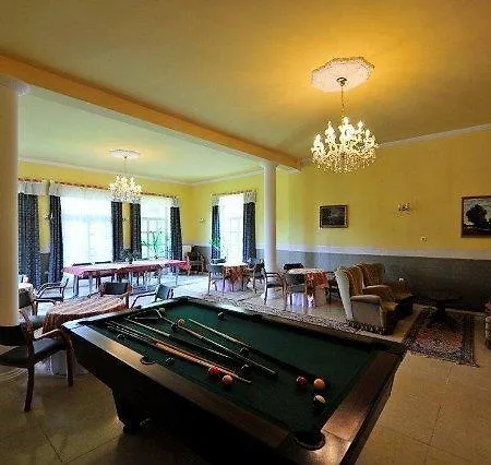 Bed & Breakfast Kastely Misefa