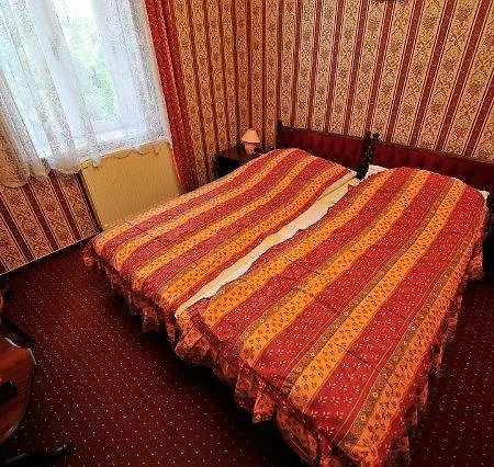 Kastely Bed & Breakfast