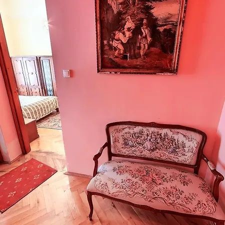 Kastely Bed & Breakfast