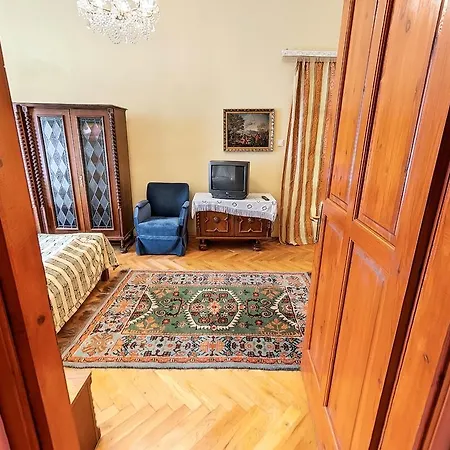 Bed & Breakfast Kastely 3*