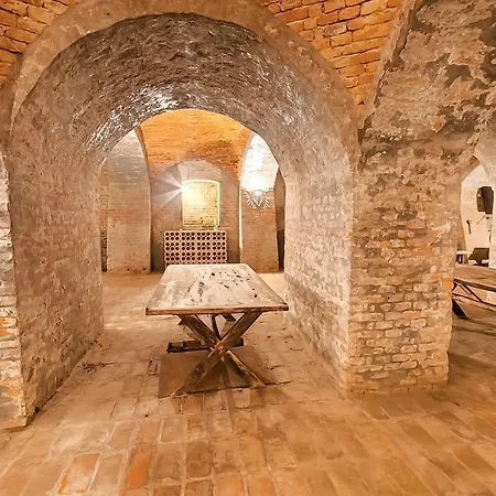 Bed & Breakfast Kastely