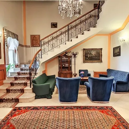 Kastely Bed & Breakfast 3*